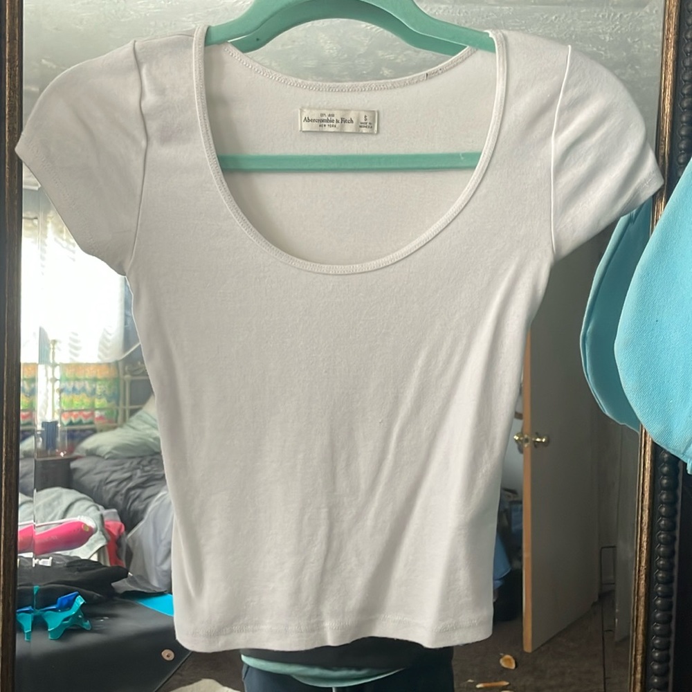 Has hardly ever been worn, is good condition